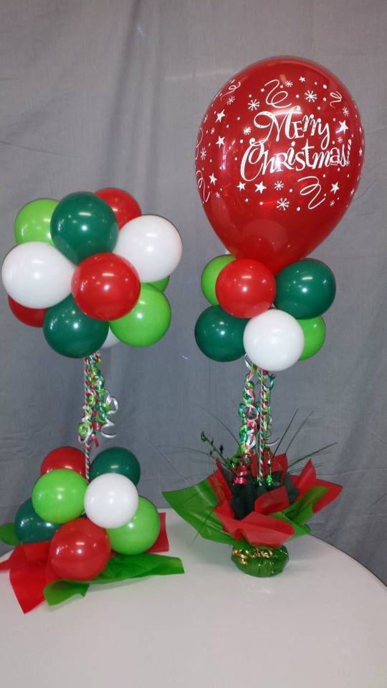 Χριστουγεννιάτικη σύνθεση με μπαλόνια ΕΠΙΤΡΑΠΕΖΙΑ 1