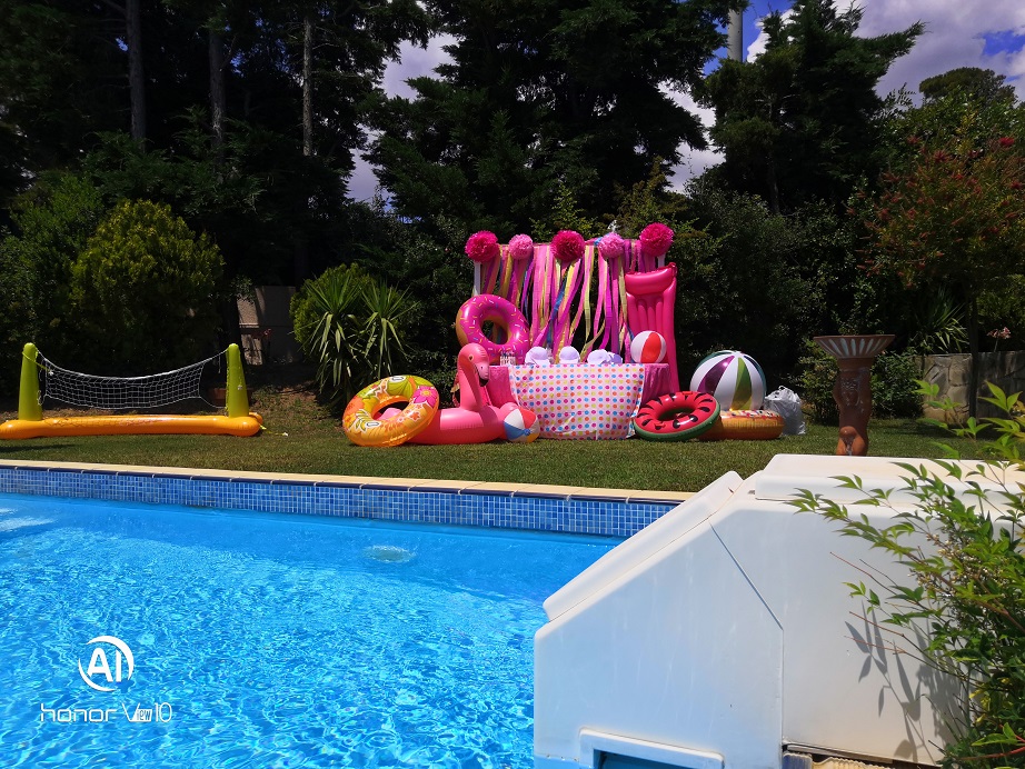 8 πράγματα που πρέπει να θυμάστε για παιδικό πάρτυ σε πισίνα