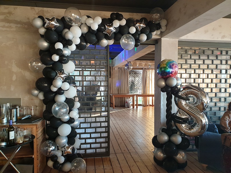 Μπαλόνια για πάρτυ : ΓΩΝΙΑ BLACK and WHITE