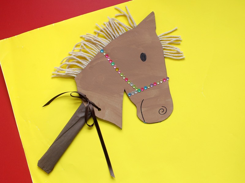 Конспект занятия лошадки. Лошадка поделка для детей. Аппликация лошадка. Поделка лошадь для детского сада. Лошадь поделка для детей.