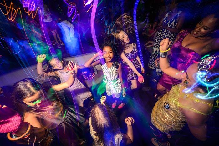 Παιδικό πάρτυ με μουσική και χορό : ROCK STAR