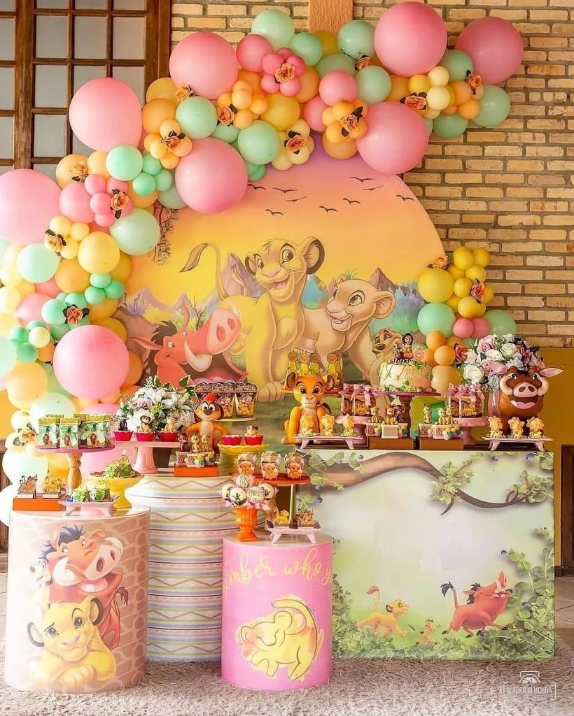 Διακοσμητικό backdrop μαζί με candy bar LION KING 