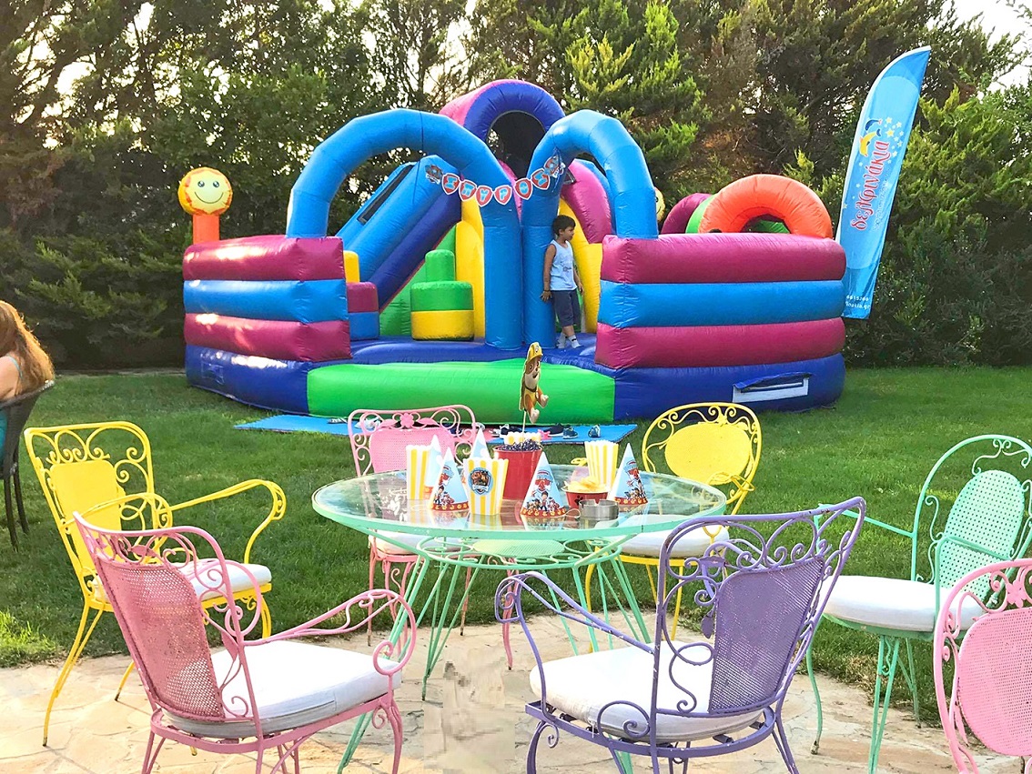 Παιδικό πάρτυ σε εξωτερικό χώρο BASIC