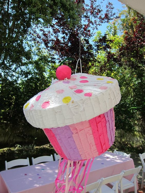 Πινιάτα Cupcake για παιδικό πάρτυ